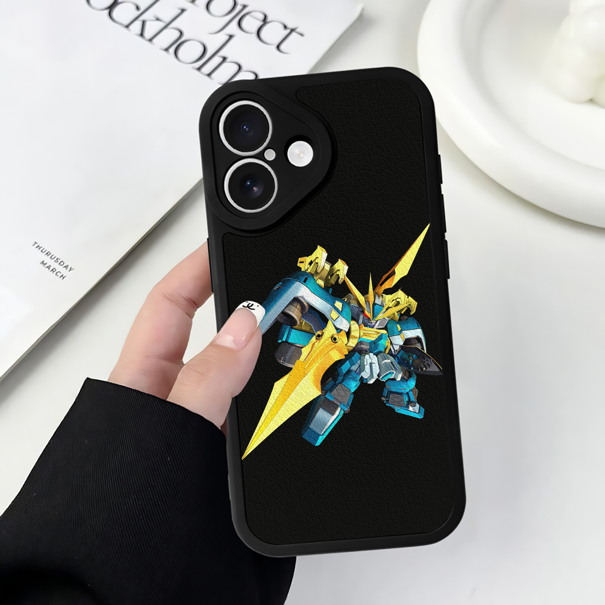 （画像用） 機動戦士ガンダム Mobile Suit Gundam 【iPhone 16シリーズ対応】シリコンスマホケース（レザー調） 材質：シリコン